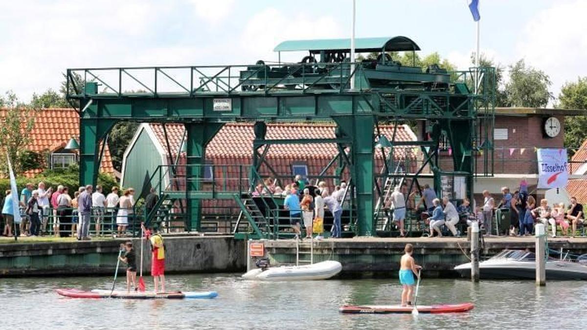 Waterweek Stede Broec Laat Paardentram Door Bovenkarspel Rijden